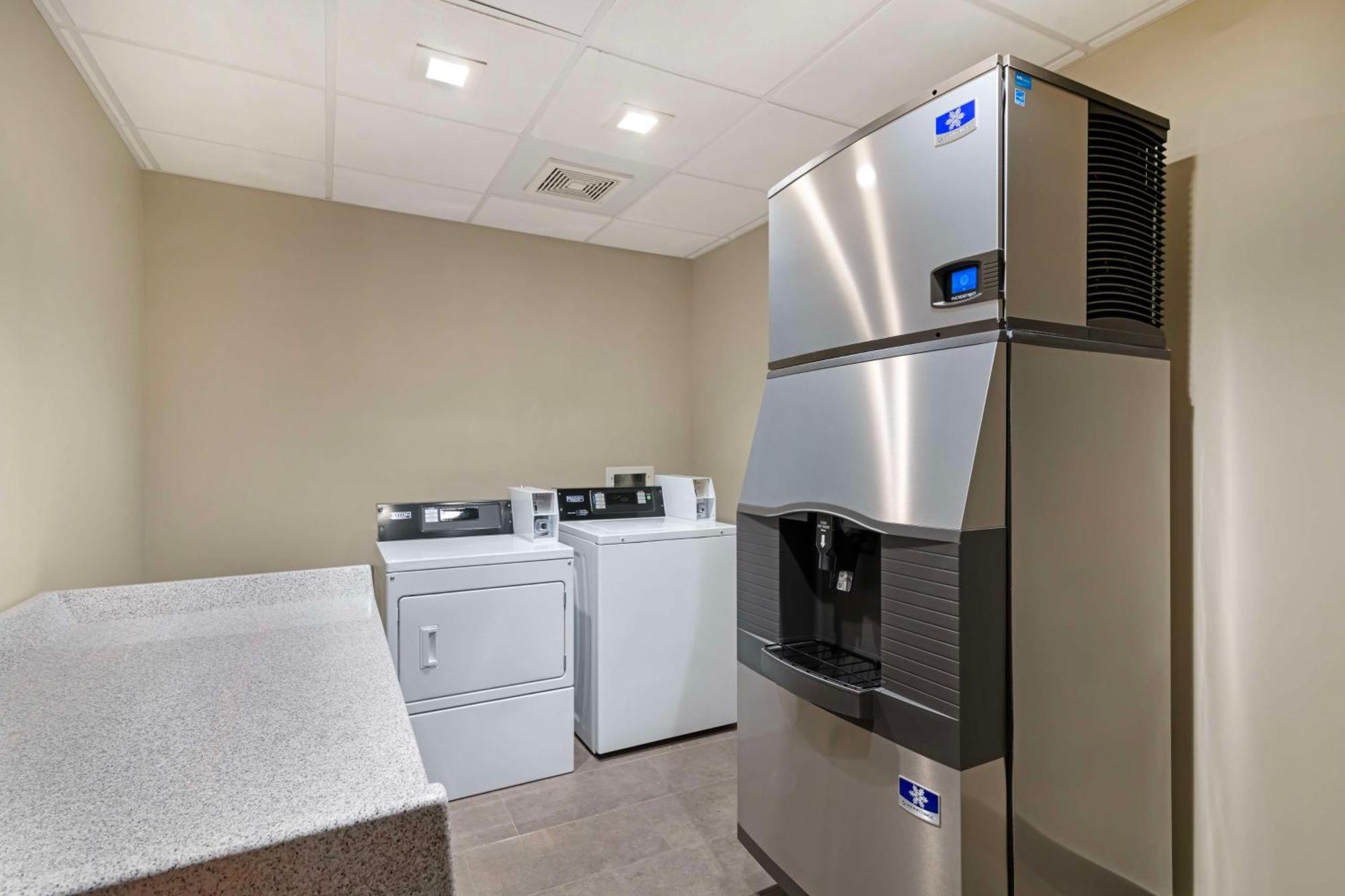 Best Western Plus Executive Residency Rigby'S Water World Hotel Warner Robins Εξωτερικό φωτογραφία